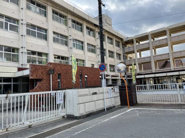 広島市佐伯区利松1丁目の土地(広島市立八幡東小学校)