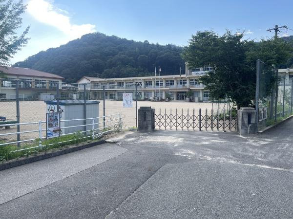 尾道市御調町徳永の中古一戸建て(尾道市立御調西小学校)