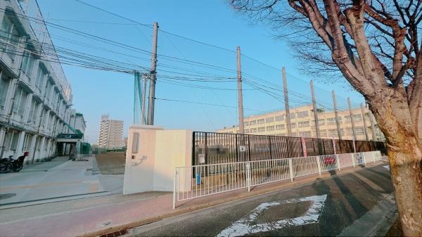 東大阪市吉田８丁目の新築一戸建(東大阪市立英田中学校)