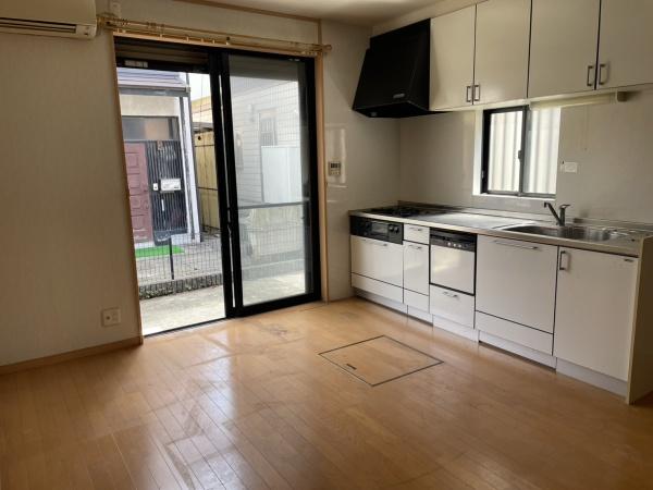 天理市西井戸堂町の中古一戸建て