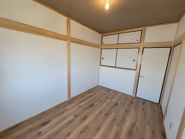 京都市中京区西ノ京冷泉町の中古一戸建て