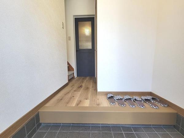 京都市中京区西ノ京冷泉町の中古一戸建て