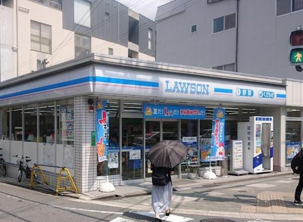 ネオハイツ東山(ローソン東大路馬町店)