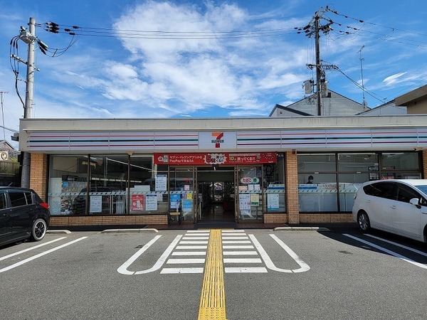 サンメゾン京都二条月光町ゲート(セブンイレブン京都御池御前店)
