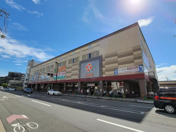 メゾン寿々(ライフ二条駅前店)