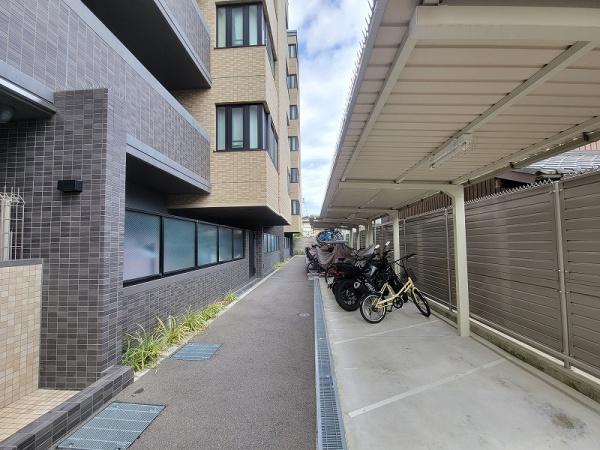 プレサンスロジェ丹波橋