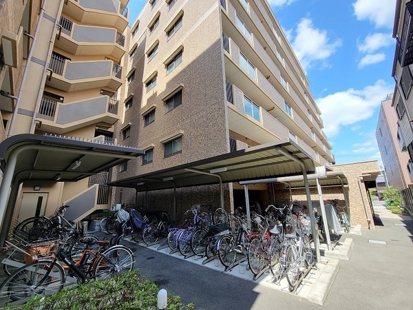 パデシオン伏見駅前