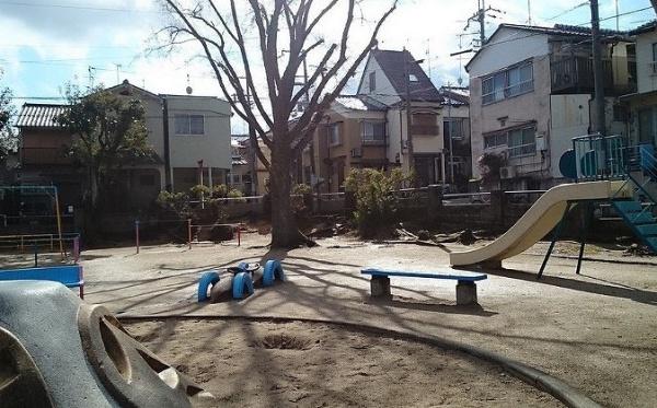 京都市山科区西野山百々町の中古一戸建て(桜ノ馬場児童公園)