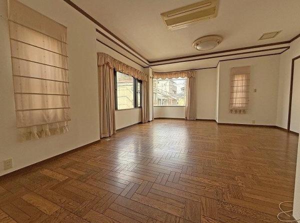 下京区仏具屋町