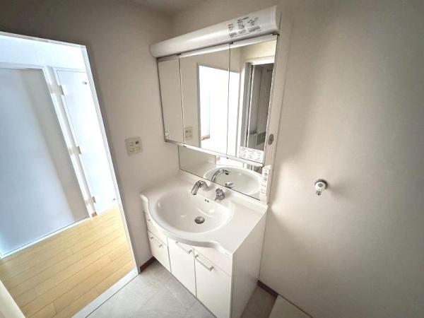 グランドムール嵯峨広沢