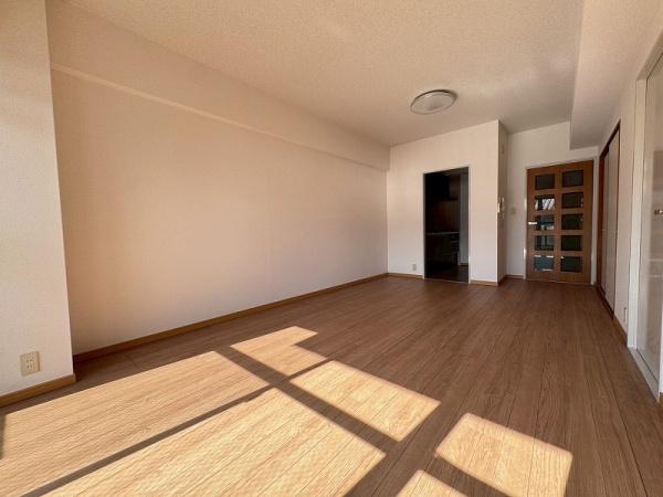 グランドムール嵯峨広沢