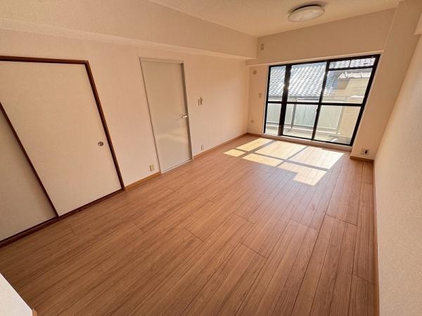 グランドムール嵯峨広沢