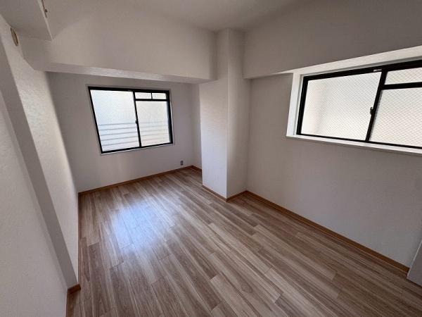 グランドムール嵯峨広沢