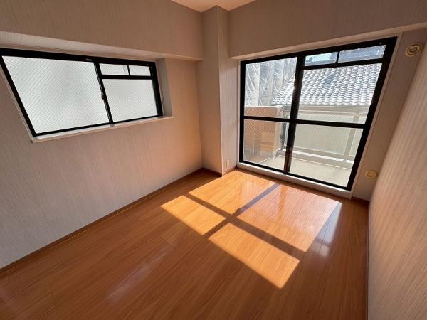 グランドムール嵯峨広沢