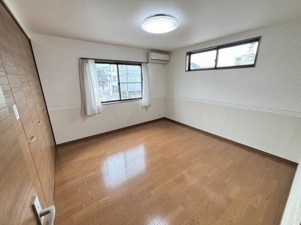 京都市伏見区石田大受町の中古一戸建て