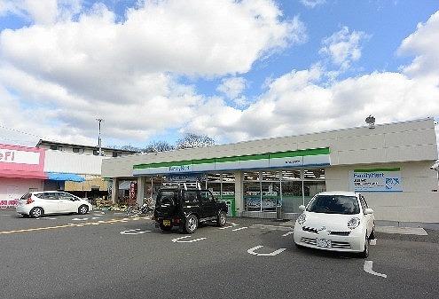枚方市招提中町１丁目の中古一戸建て(ファミリーマート枚方招提南町店)