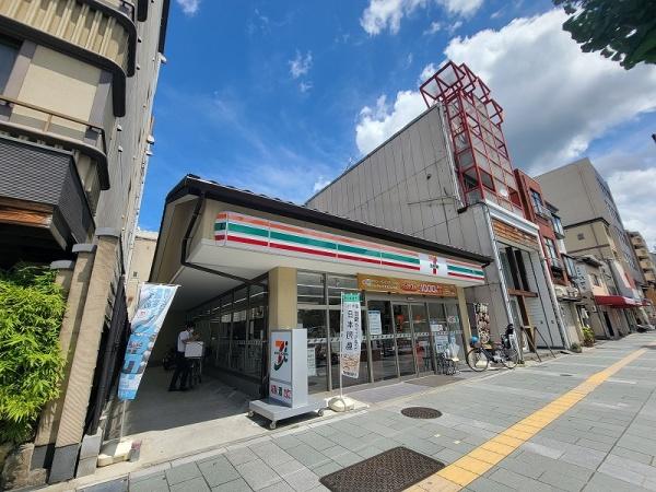 レーベン清水五条(セブンイレブン東山五条店)