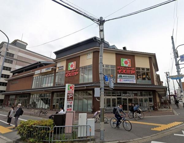 グランブルー二条城北(ココカラファインイズミヤ堀川丸太町店)