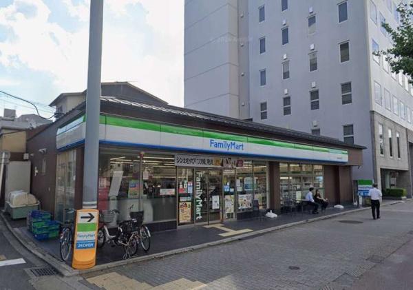 クオン四条柏屋町(ファミリーマート堀川綾小路店)