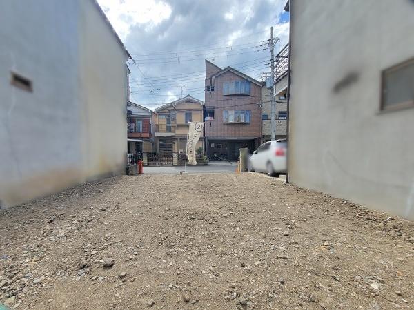 右京区嵯峨広沢南下馬野町