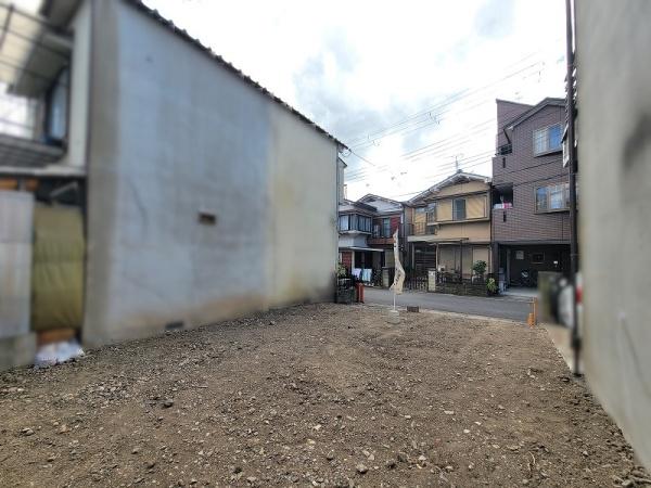 京都市右京区嵯峨広沢南下馬野町の土地