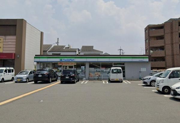 ファミールハイツ京都伏見ステージ１(ファミリーマート竹田七瀬川店)