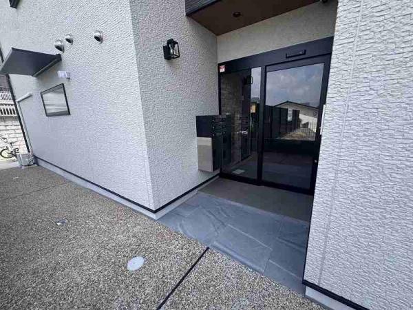 ノア伏見桃山城前