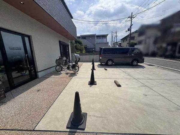 ノア伏見桃山城前