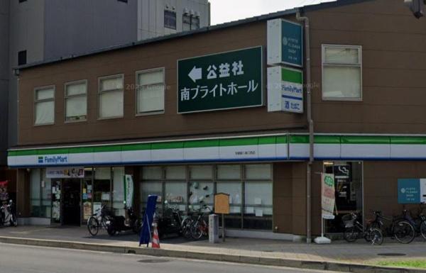 エステムプラザ京都聚楽第　粋邸(ファミリーマート京都駅八条口西店)