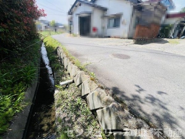 上田市小泉の土地