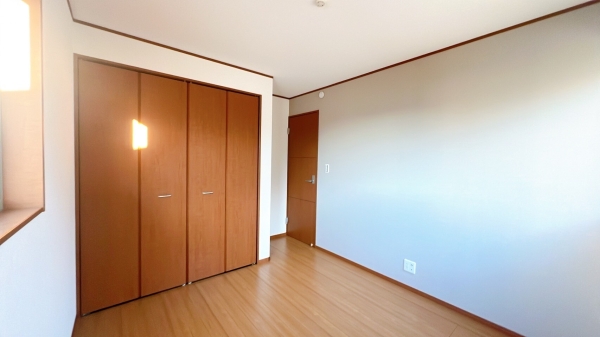 藤沢市鵠沼松が岡２丁目の中古一戸建て