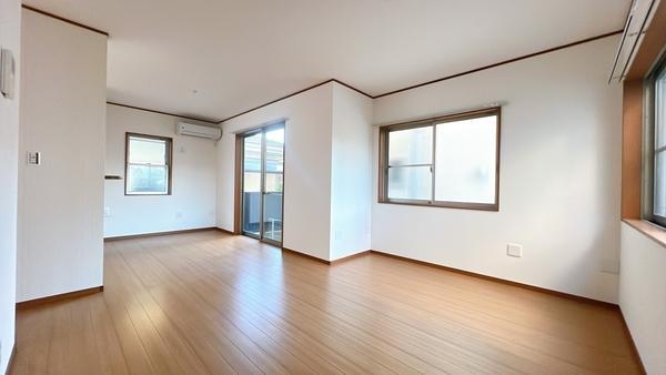 藤沢市鵠沼松が岡２丁目の中古一戸建て