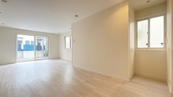 藤沢市稲荷１丁目の中古一戸建て