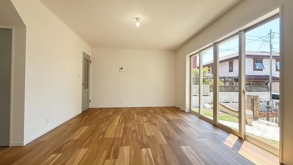 藤沢市片瀬３丁目の中古一戸建て