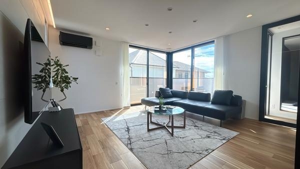 Charme　Roger　七里ガ浜二丁目III