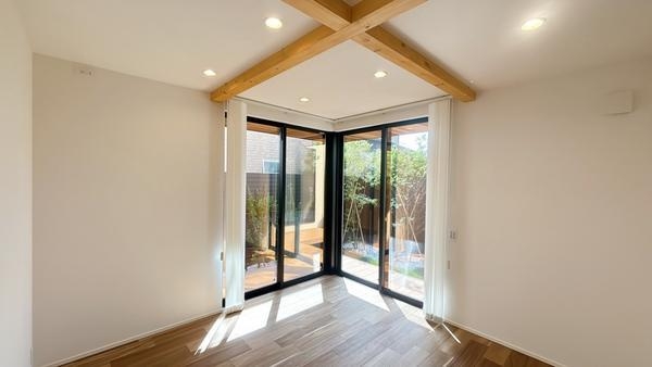 Charme　Roger　七里ガ浜二丁目III