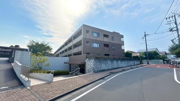 ライオンズテラス本鵠沼ガーデンコート