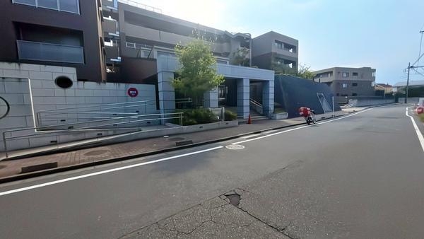 ライオンズテラス本鵠沼ガーデンコート