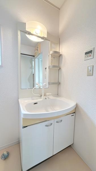藤沢市鵠沼桜が岡３丁目の中古一戸建て