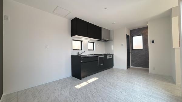 藤沢市鵠沼橘　新築戸建　全2棟