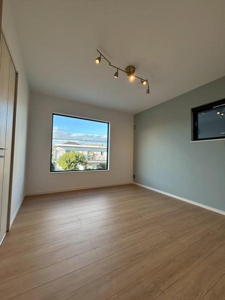 葉山町長柄 新築戸建(リビング)