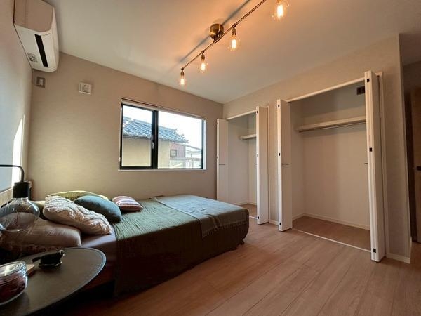 葉山町長柄 新築戸建(リビング)