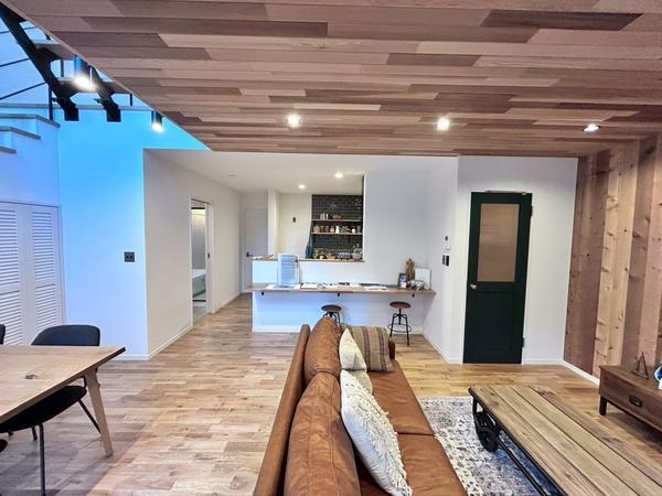 葉山町長柄 新築戸建(リビング)