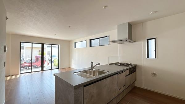 藤沢市石川２期　新築分譲全３棟