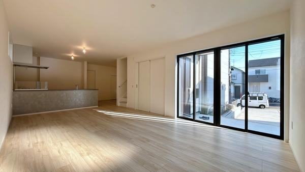 藤沢市石川２期　新築分譲全３棟