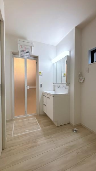 藤沢市石川２期　新築分譲全３棟