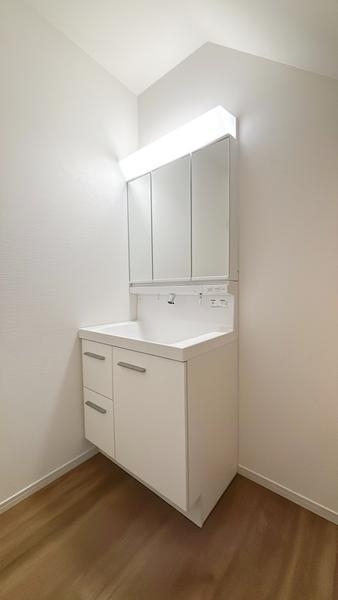 藤沢市石川２期　新築分譲全３棟