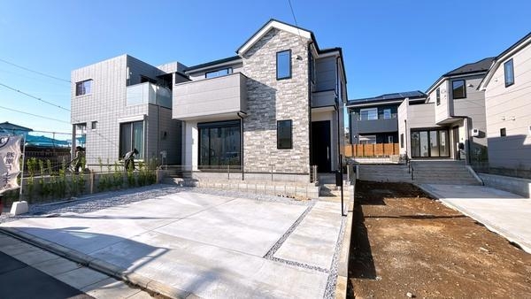 藤沢市石川２期　新築分譲全３棟