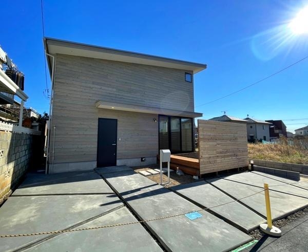 辻堂太平台１丁目　築浅戸建