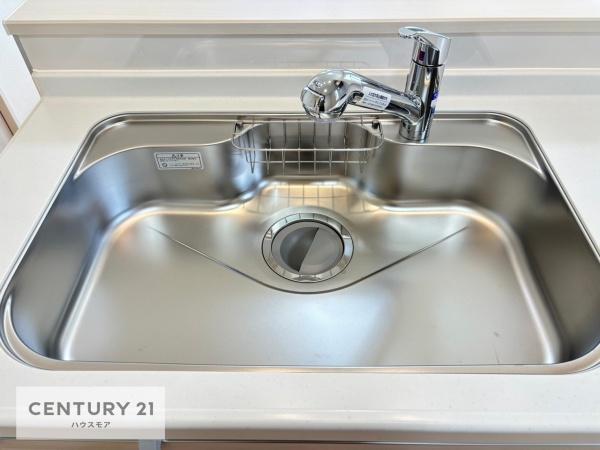 土浦市中高津2丁目　B号棟　新築戸建